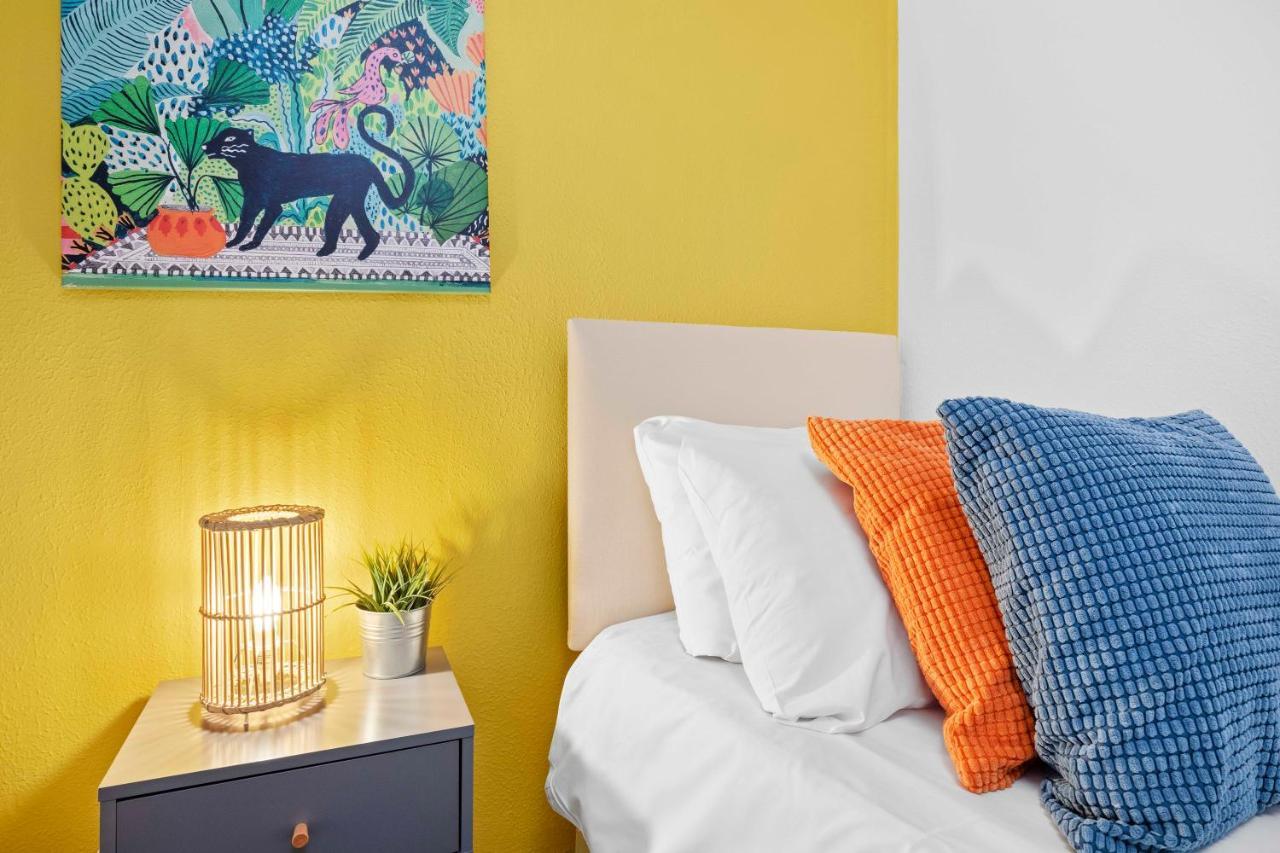 Queens Apartment - By My Getaways - Free Parking For One Car Brighton Eksteriør bilde